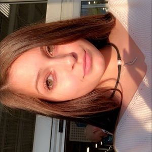 Meet your Posher, Marissa